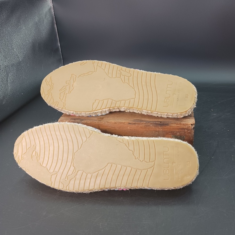 DISNEY UBUNTU Minnie Mouse Handmade Canvas Espadrille Stripes Slip On Women Sz 7 - Picture 7 of 10
